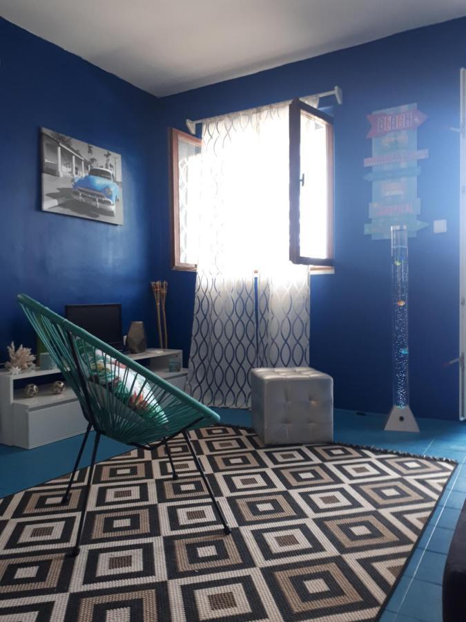 Grandpa Beach House Слатине Экстерьер фото